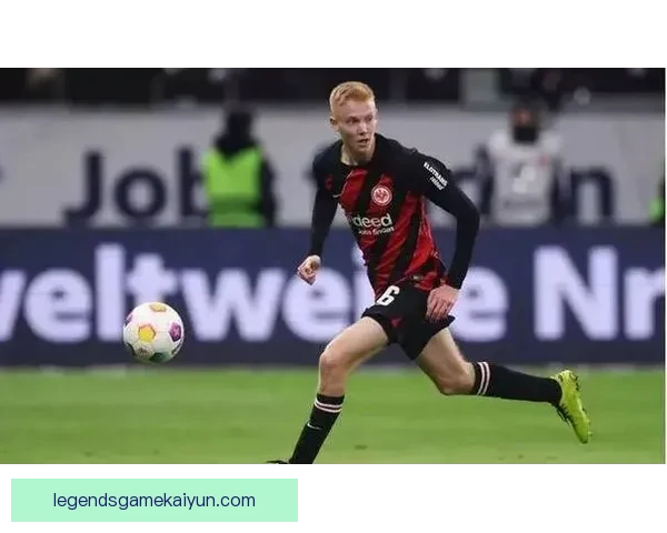 若日尼奥在阿森纳近期表现稳健，中场调度作用持续提升